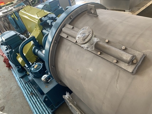 निरंतर नमक ढकेलने वाला अपकेंद्रित्र 50T / H स्टेनलेस स्वचालित क्षैतिज